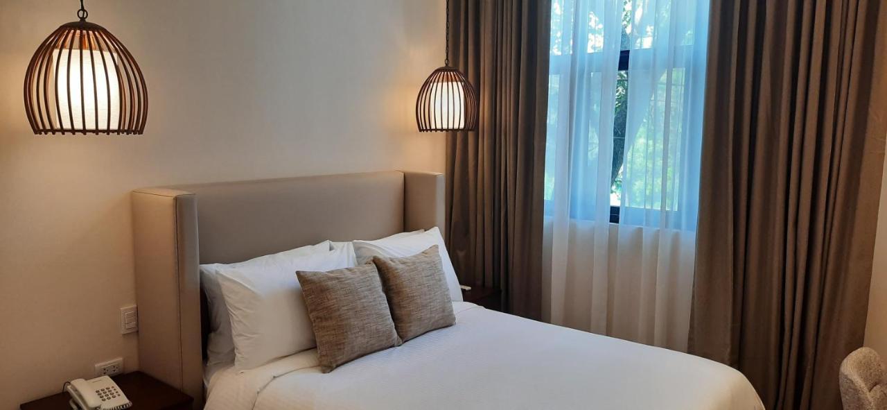 따가이따이 Girasol Tagaytay B&B 외부 사진